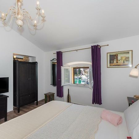 Skipper Suites Novigrad  Luaran gambar